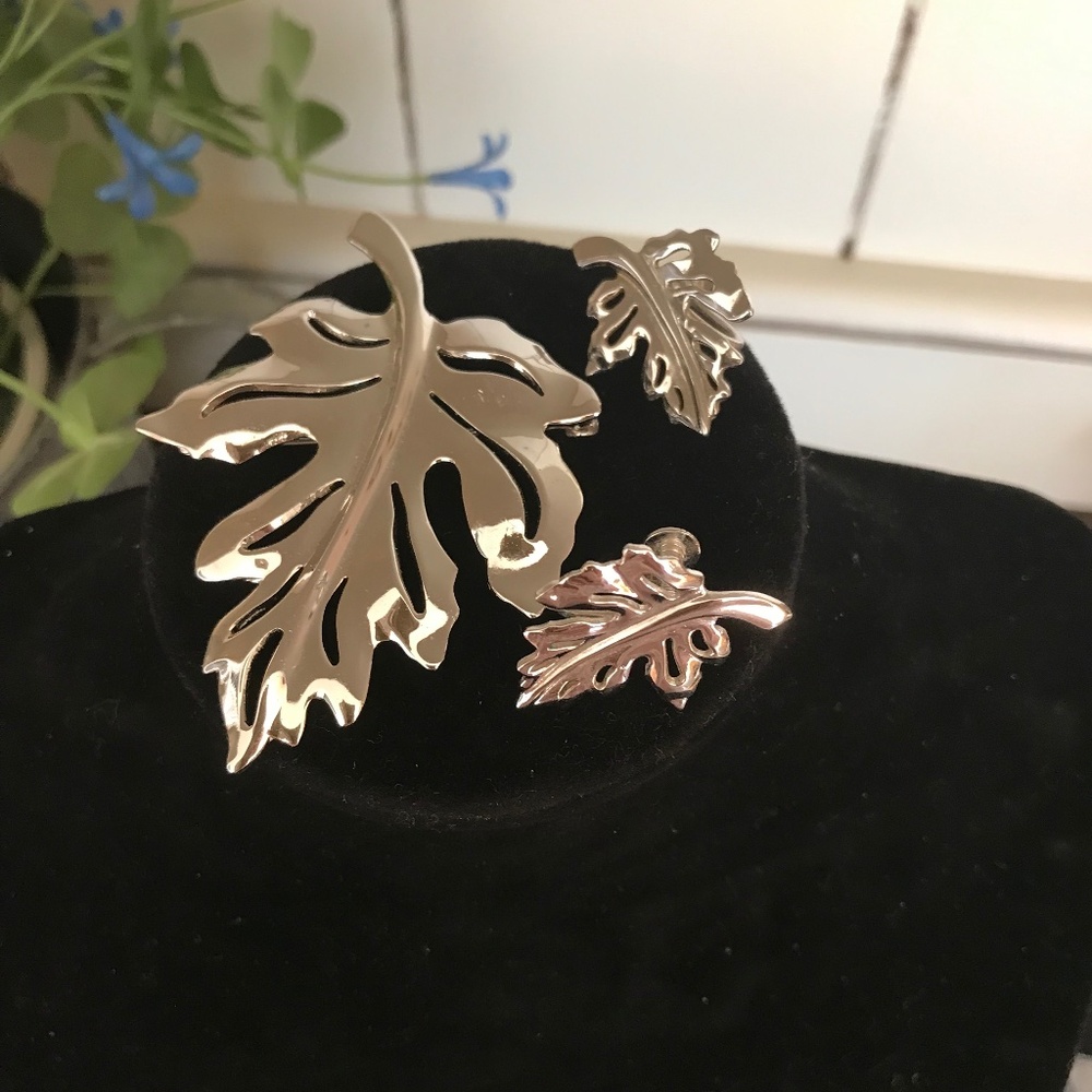 Vintage 3" Silver Satin Maple Leaf Brooch / Pendant & Clip On Earring Set